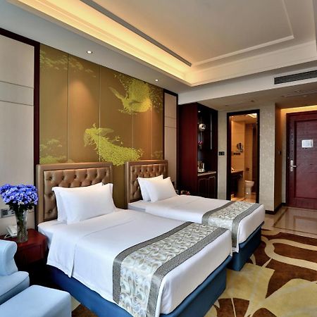 Yiwu Zhong Lian Kai Xin Hotel Экстерьер фото